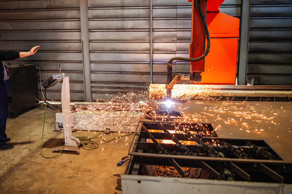 En plasmaskärafe inom industrin